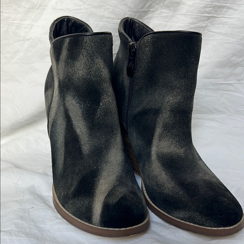 Suede tie-dye. Rare pair.